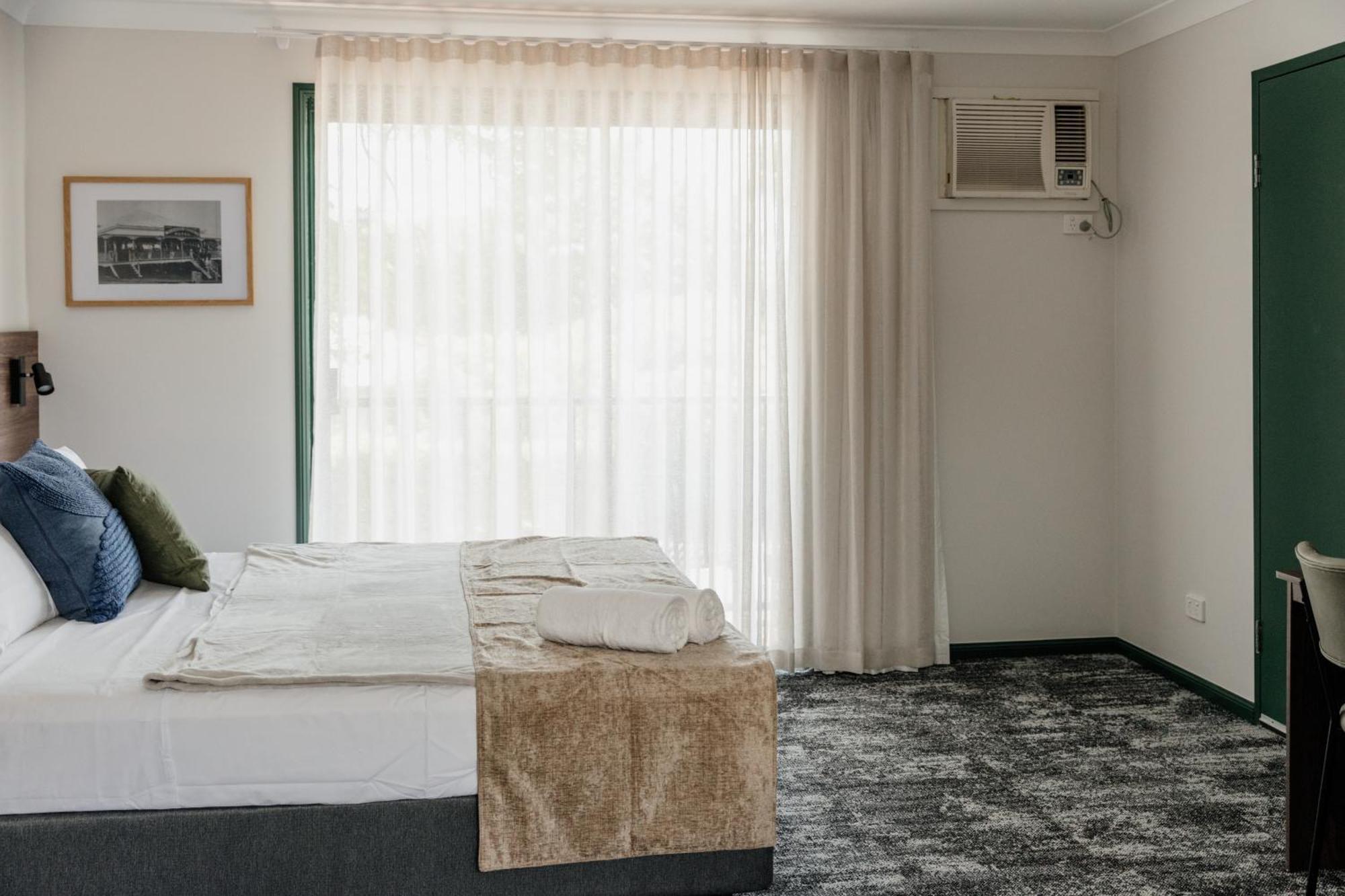 Wallaby Hotel Mudgeeraba Ngoại thất bức ảnh