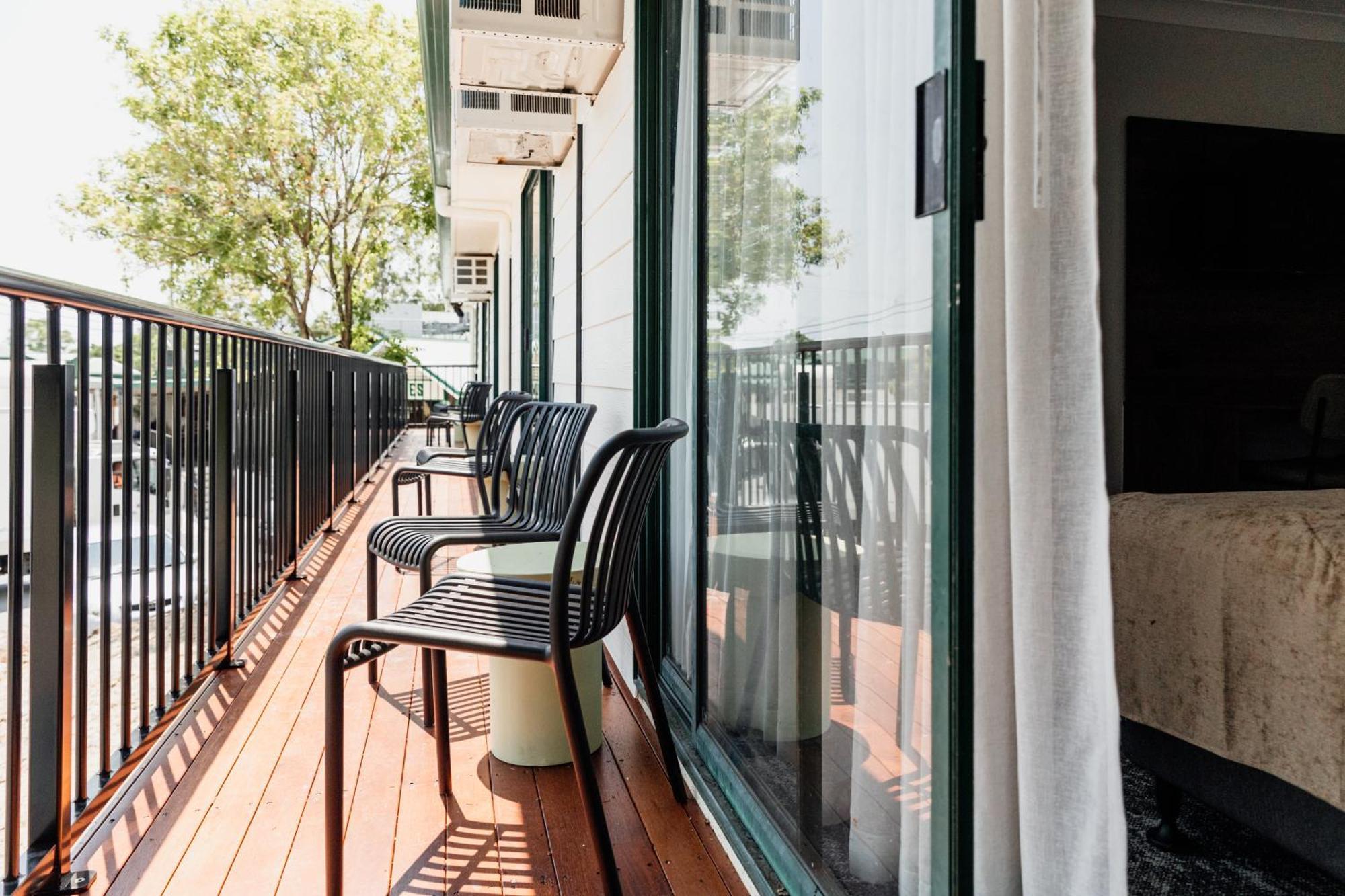 Wallaby Hotel Mudgeeraba Ngoại thất bức ảnh